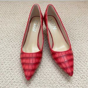 YDN Size 6 Red Texture Pump Low Heel Sandal